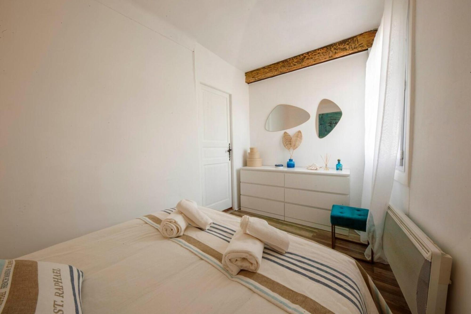 06M - Old Antibes Beautiful Duplex Terrace With Sea View Apartment ภายนอก รูปภาพ